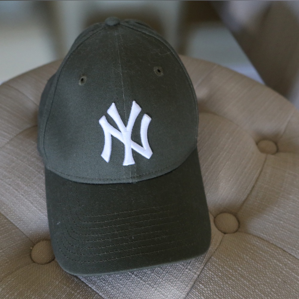 Olive green Yankees new era hat